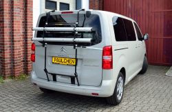 Opel Vivaro C (mit Heckklappe) (03/2019 bis …) - Paulchen Grundträger - 812403 300